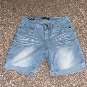 Size 0 Rue21 Jean shorts